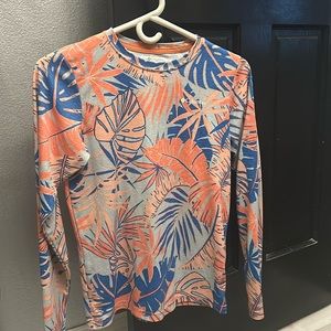 Colombia youth long sleeve water shirt size L(14-16)